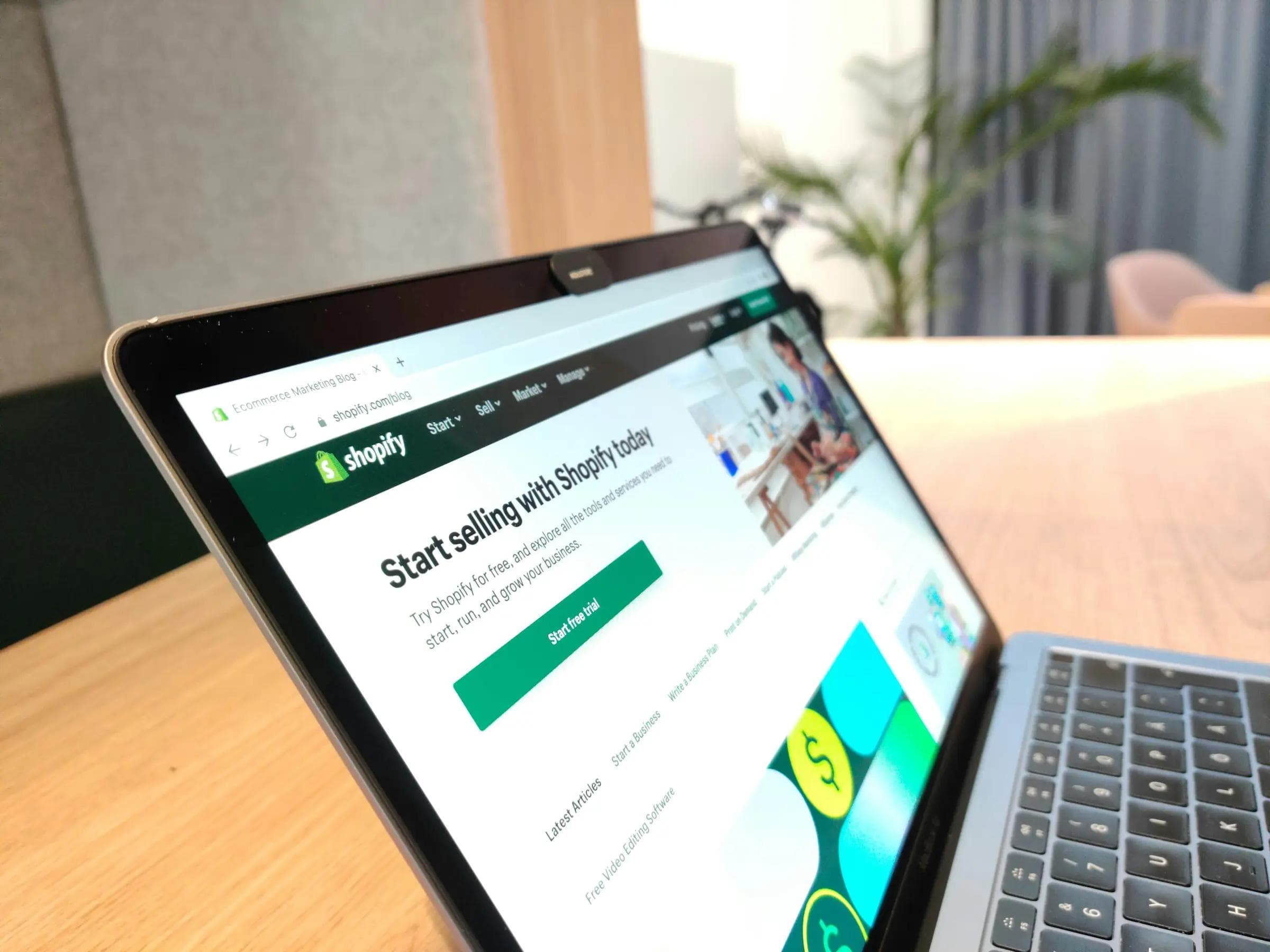 E-Commerces